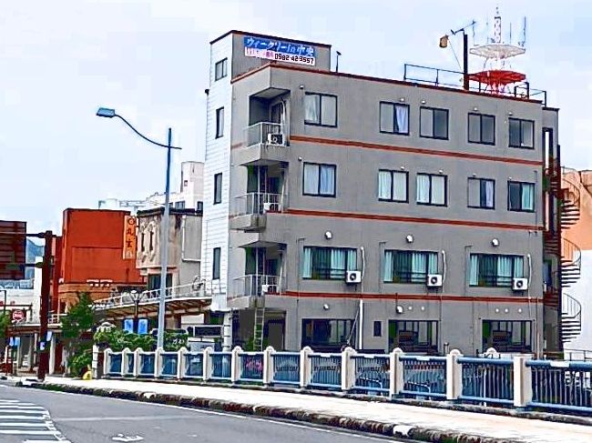 ウィークリーin 中央店 ウィークリーin 中央店